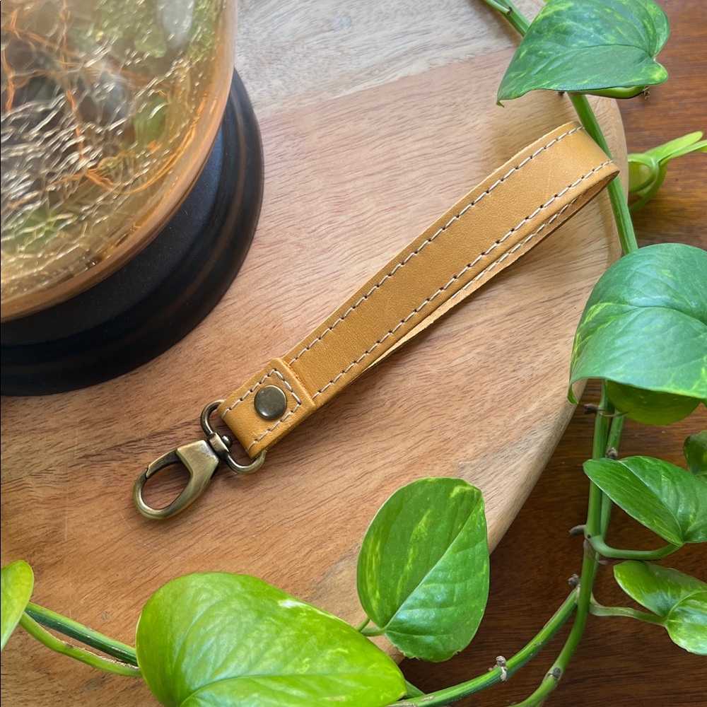 Handmade Sunflower Wristlet / Grab Strap! - Picture 2 of 5